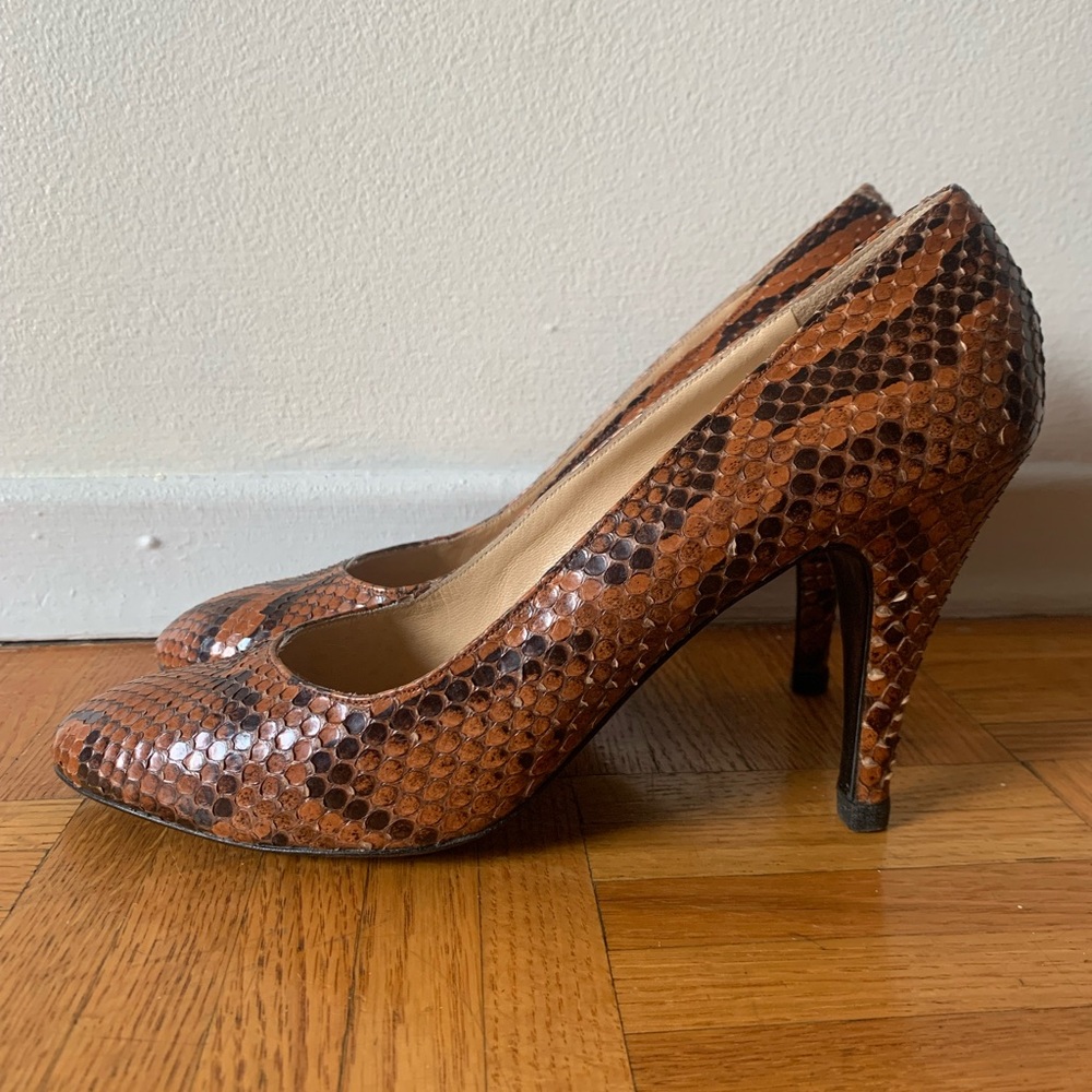 Geoffrey Beene snakeskin pumps